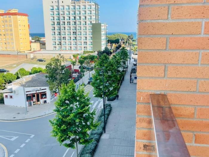 Reconnectar Malgrat De Mar Colom I Apartment Exterior photo